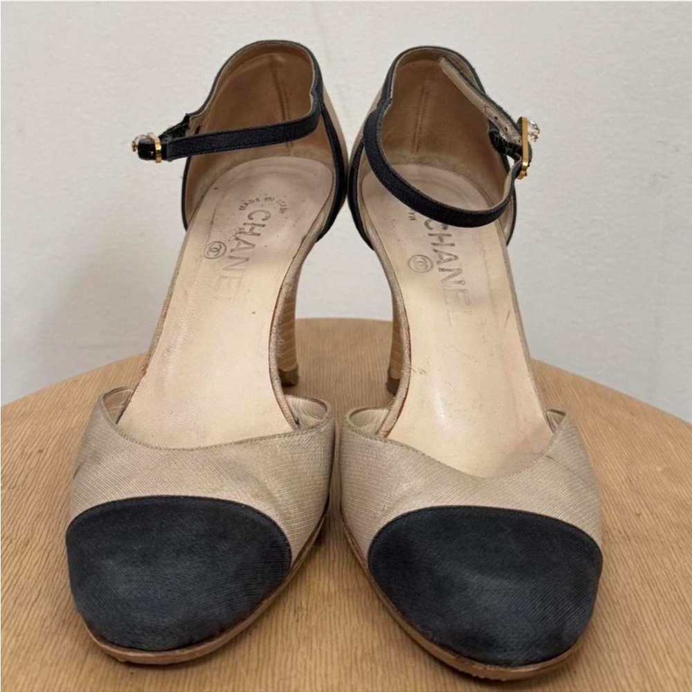 Vintage Chanel wedges - Picture 5 of 6